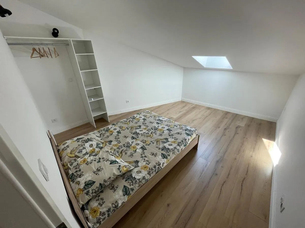 Apartment Appartement 6 Personnes - 04190 Les Mees