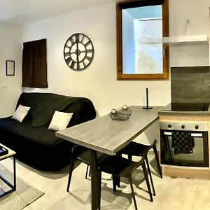 Duplex Au Coeur Du Village Appartement